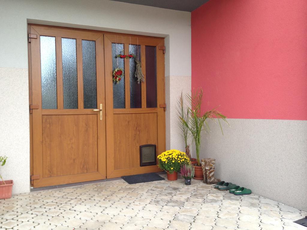 דירות Apartman Kájov מראה חיצוני תמונה